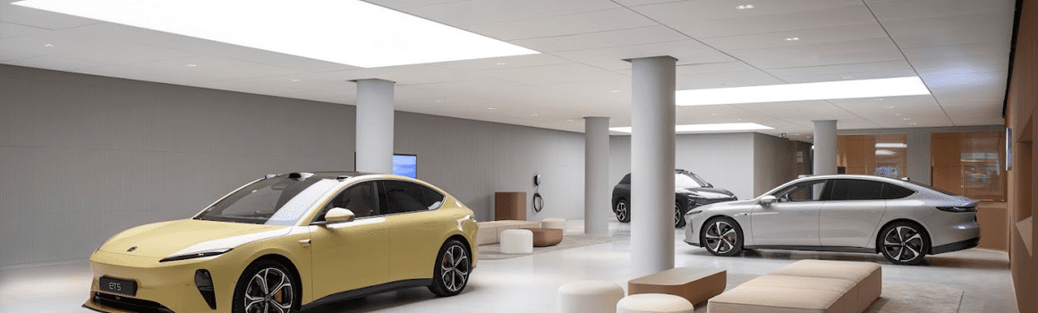 State of the art illuminated ceilings for NIO