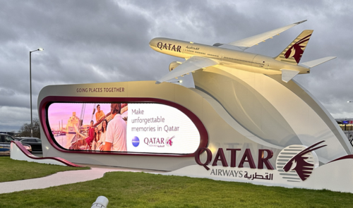 Illuminating outdoor advertising for Qatar Airways